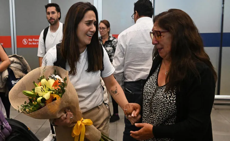 Chile stolen babies reunite with mothers after 40 years