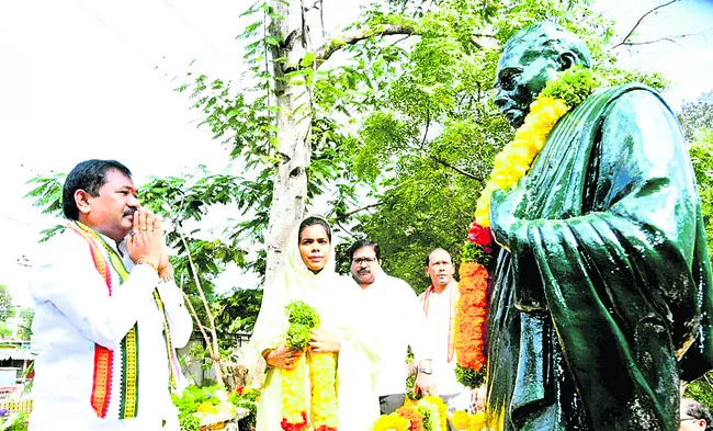 జిల్లా అభివృద్ధే లక్ష్యం 