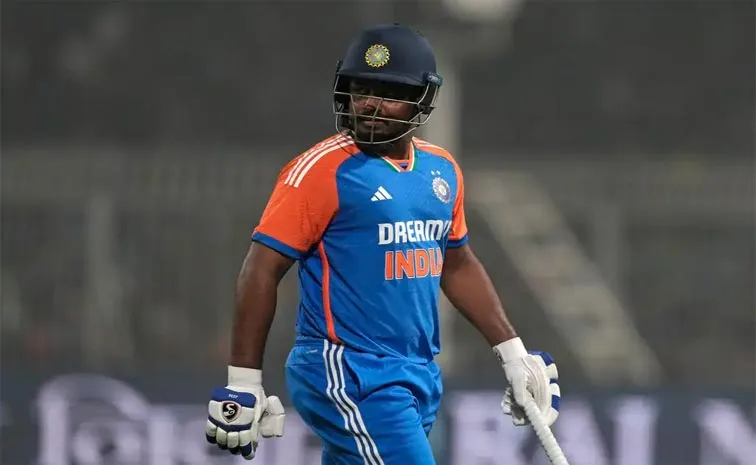 Sanju Samson Suffers Horrific Finger Injury, Likely To Miss IPL 2025