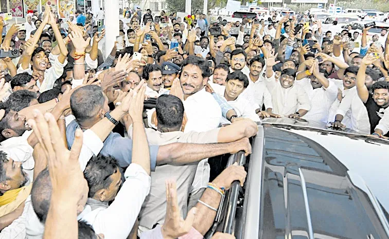 YS Jagan Mohan Reddy Attends Konda Suryapratap Reddy Wedding