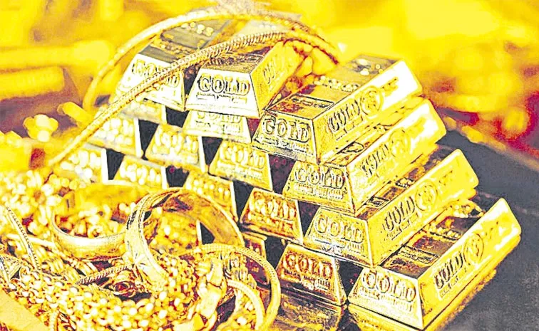 Gold snaps 5 day winning run: slips marginally to Rs 85800