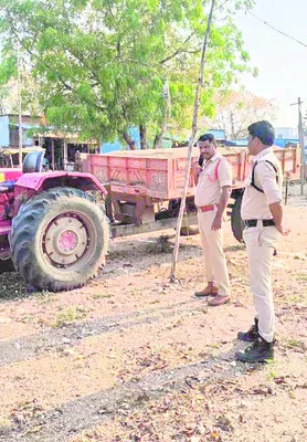 జోరుగా ఇసుక దందా