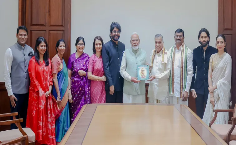 Akkineni Nagarjuna Family Met With Prime Mnister Narendra Modi