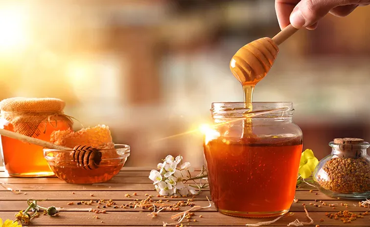 how to  know your honey pure Here is how to test the purity