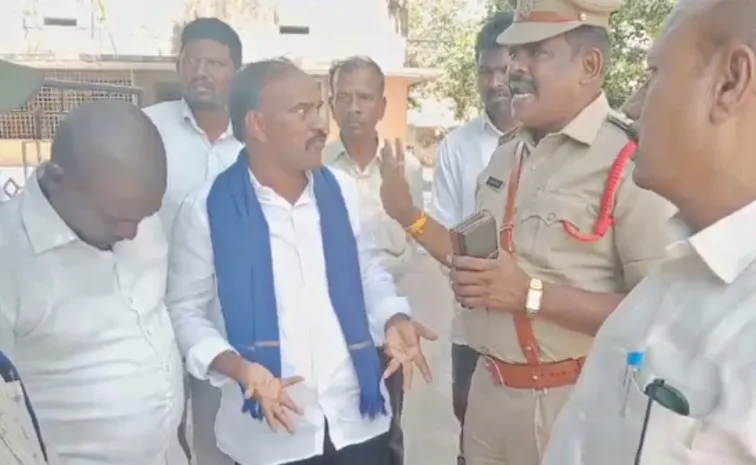 Insult To Dalit Leaders In Anantapur