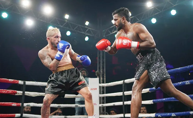 Hyderabad: Indian fighters shine against World Champions Thrilling Draw
