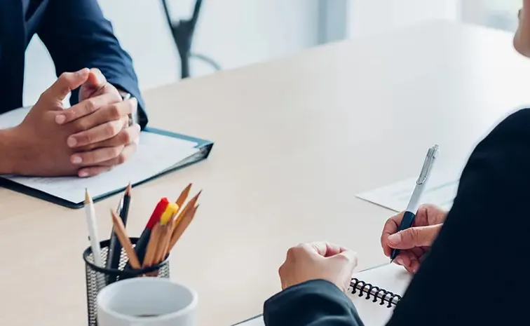 Survey : current Job roles Eight in 10 Indians find their degrees inadequate for job