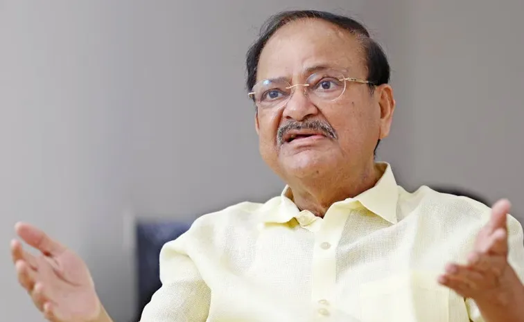 KSR Comment On Venkaiah Naidu Praise Chandrababu