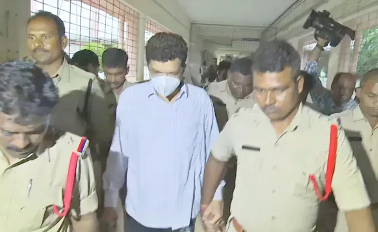 Cid Produced Posani Krishna Murali Before The Magistrate