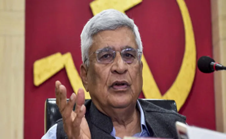 Prakash Karat dismisses possibility of Tharoor joining CPI M