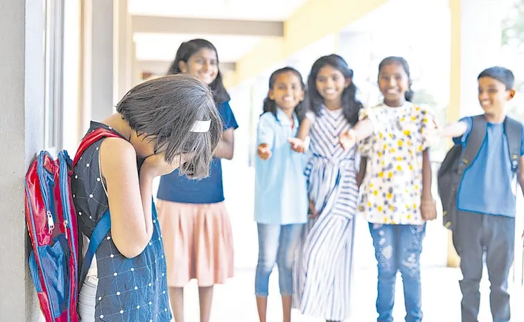 Students raggings at School: Telangana