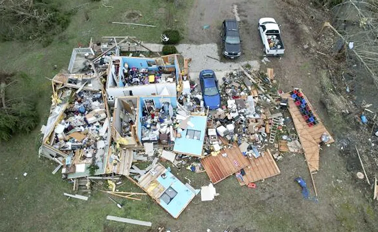 17 People Died due to Severe Storm in America