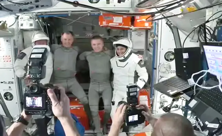 Sunita Williams Final Photo Op At Space Station Before Leaving For Earth