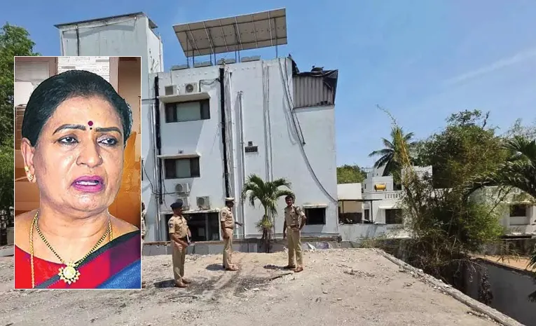 Police Arrested Thief Who Committed Theft At MP DK Aruna House