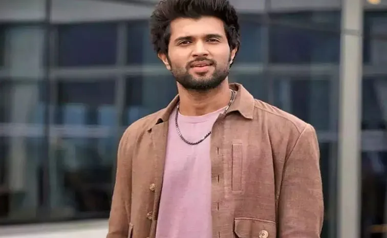 Vijay Devarakonda PR Team Responds On Betting App Case