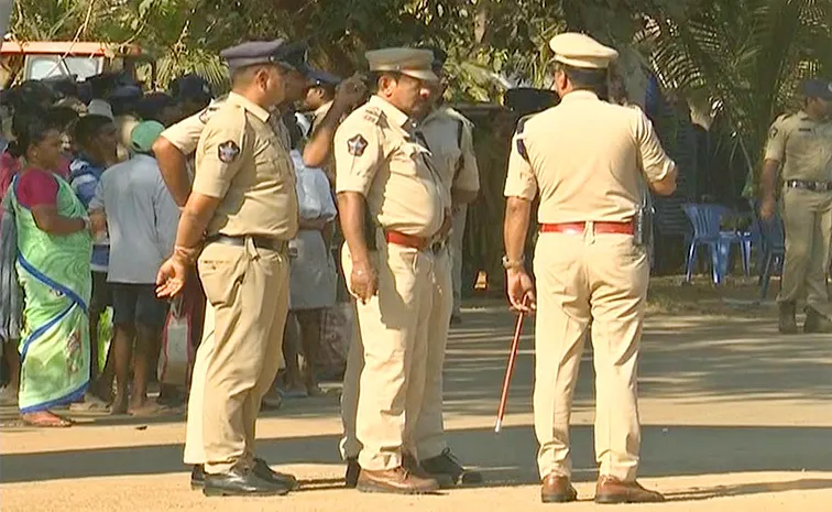 YSRCP Leaders Protest AT Visaka Cricket Stadium Updates