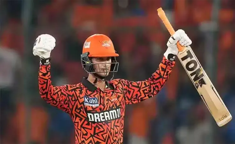 Abhishek Sharma Shatters Glass Pane In SRH Training Ahead Of IPL 2025