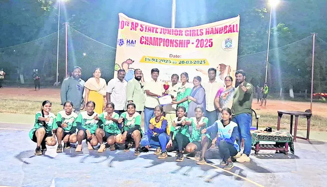 హ్యాండ్బాల్ రాష్ట్ర విజేత పశ్చిమగోదావరి