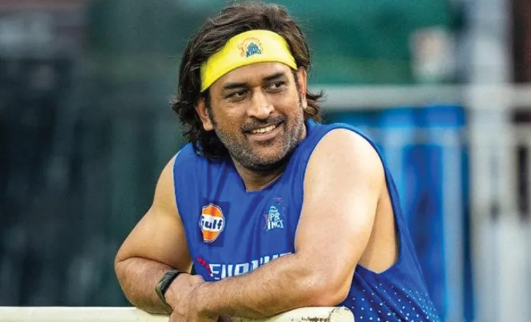 Will Dhoni play in this IPL or leave?