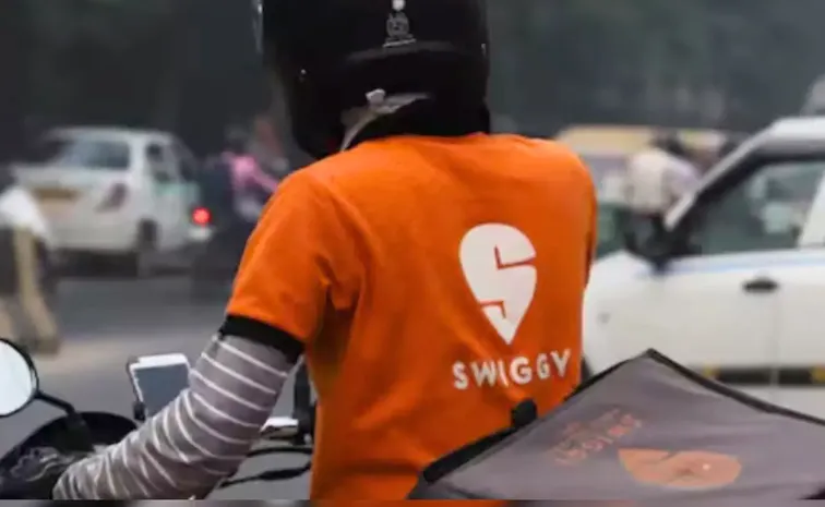 Swiggy Food Delivery Boy Dies Suspicious Circumstances In Visakhapatnam