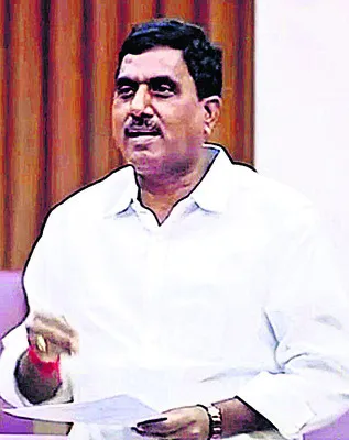 జిల్లాలో పెండింగ్‌ పనులను పూర్తి చేయాలి 