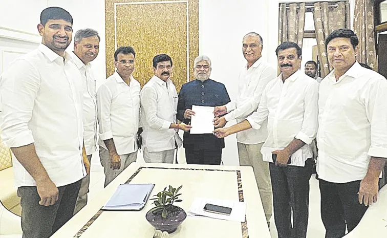 BRS MLAs Given Notice To Speaker Gaddam Prasad Over Minister Komatireddy Venkat Reddy