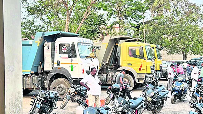 ఉద్దానం ఫేజ్–2 ప్రాజెక్టు ట్యాంకుకు స్థల పరిశీలన
