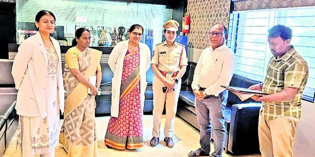 రికార్డులు, వివరాలు ఆన్లైన్లో నమోదు చేయాలి