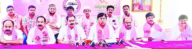 ఎయిర్‌పోర్ట్‌ క్రెడిట్‌ రేవంత్‌కు దక్కదు