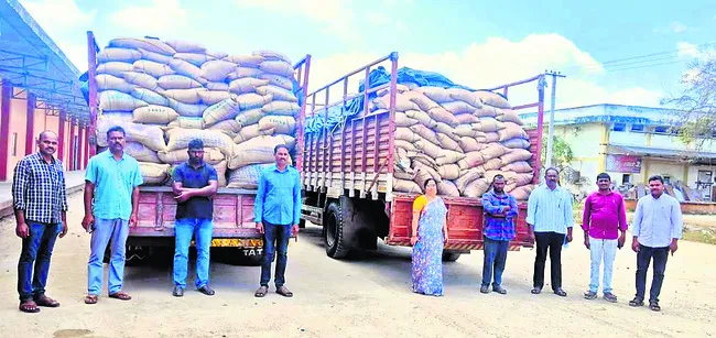 రేషన్‌ బియ్యం లారీలు పట్టివేత