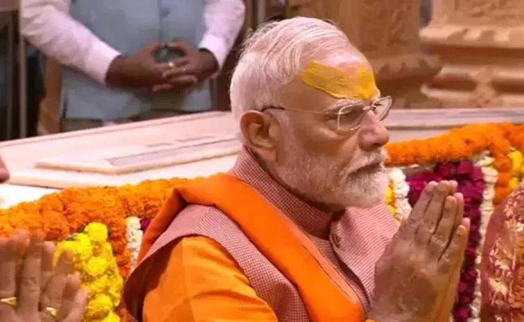 Prime Minister Narendra Modi Offered Prayers at Somnath Temple