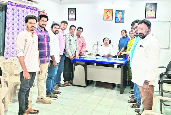 కూటమి నేతల ఆగడాలు తాళలేం