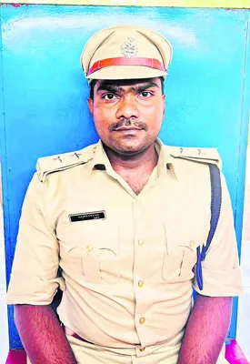 ●ఉద్యోగం చేస్తూనే..