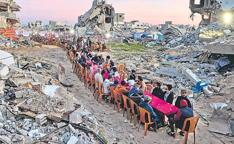 Gazans Ramadan amongst rubble