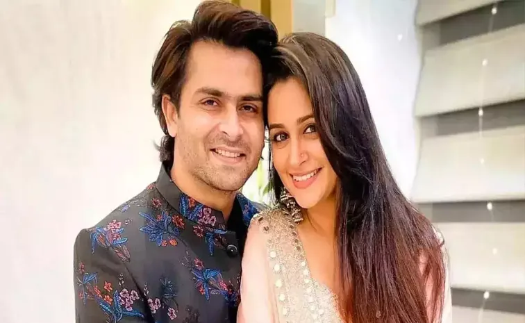 Bollywood Tv Actress Dipika Kakar Responds On Divorce Rumours