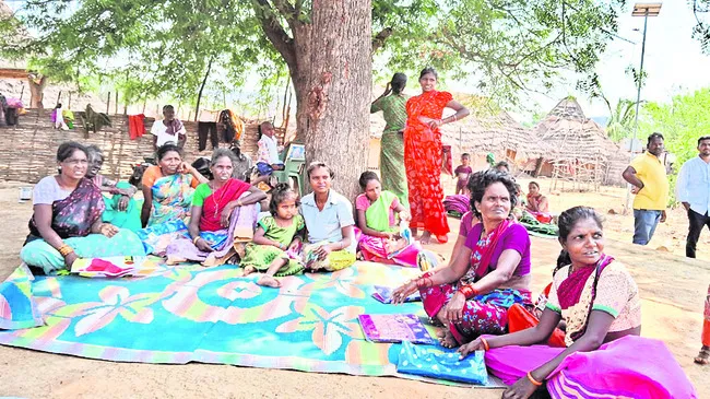 కారం, తొక్కులే నిత్య భోజనం.. 
