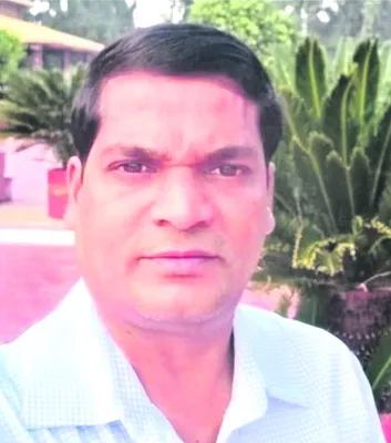 చెరువులో జారిపడి ఒకరి మృతి