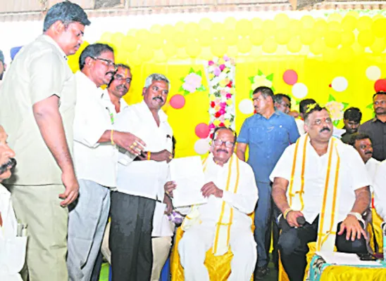 రేపల్లె నుంచి దూరప్రాంతాలకు సర్వీసులు నడపాలి
