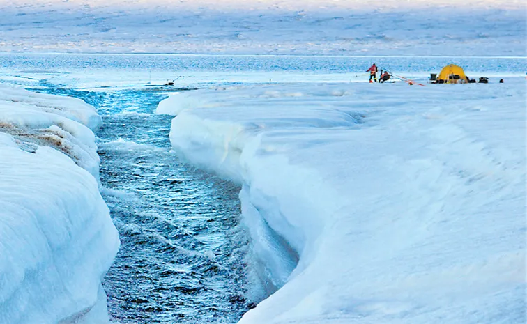 Greenland lost 55 gigatons of ice in a year