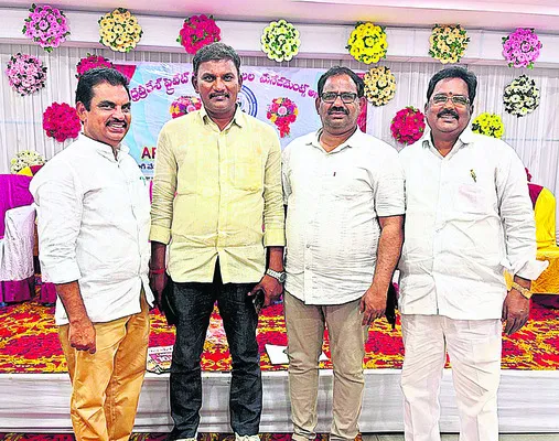 ప్రైవేట్ డిగ్రీ కాలేజీల సమస్యలు పరిష్కరించాలి