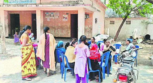 మనోళ్లే ఆర్పీగా పెట్టుకోండి