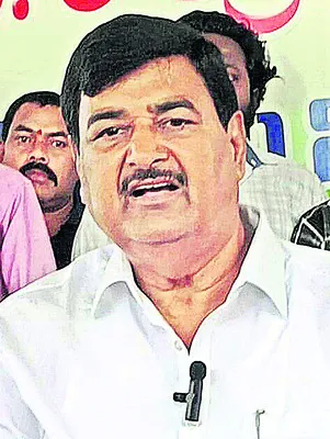 హోం మంత్రి వ్యాఖ్యలు అర్థరహితం