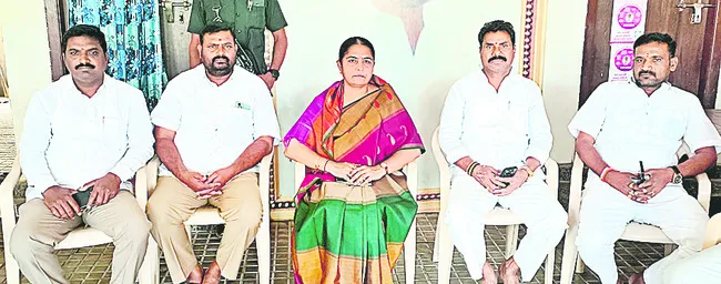 నాణ్యమైన బియ్యం పంపిణీ చేయాలి