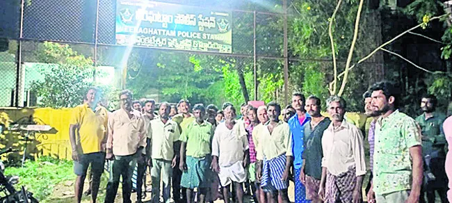 వీరఘట్టంలో ఆవులు, మేకల దొంగలు