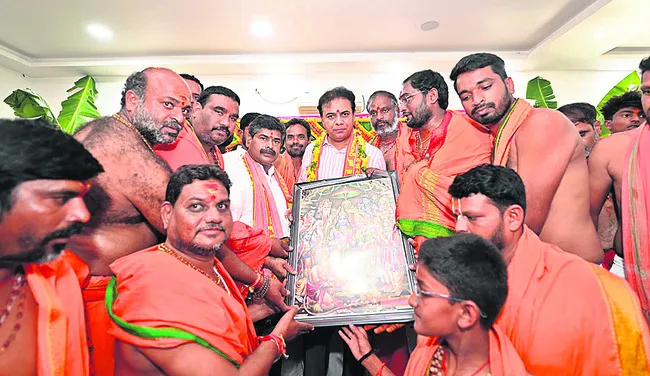 పూజలు.. దర్శనాలు