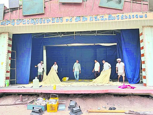 లింగారావుపాలెంలో ‘నాటికల’ పండుగ