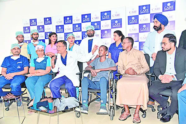 బుల్లెట్ తీసి బతికించారు..