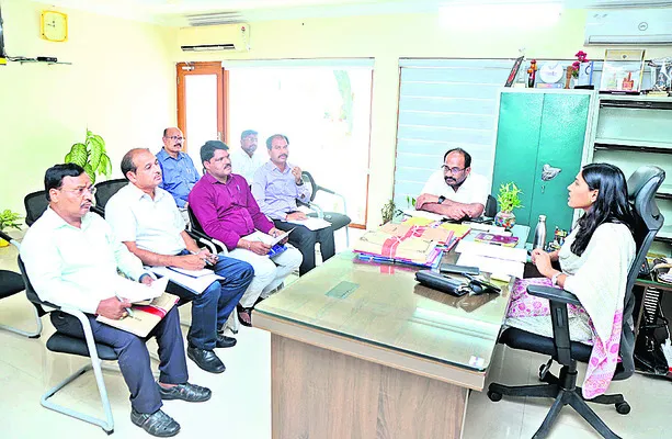 ధాన్యం కొనుగోళ్లు ప్రారంభించాలి