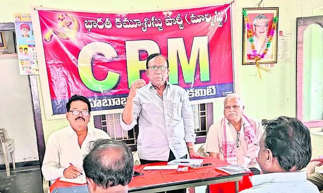 బయ్యారంలో ఉక్కు పరిశ్రమ ఏర్పాటు చేయాలి