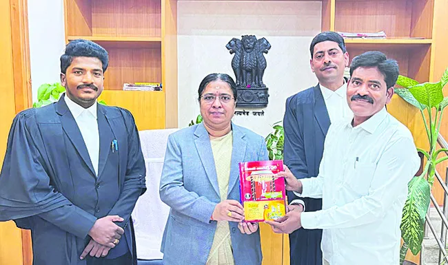 తెనాలి లాయర్స్ డైరీ ఆవిష్కరణ
